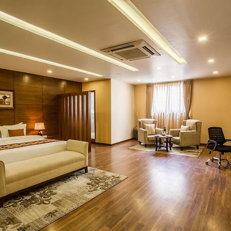Yatri Suites And Spa Catmandu Exterior foto