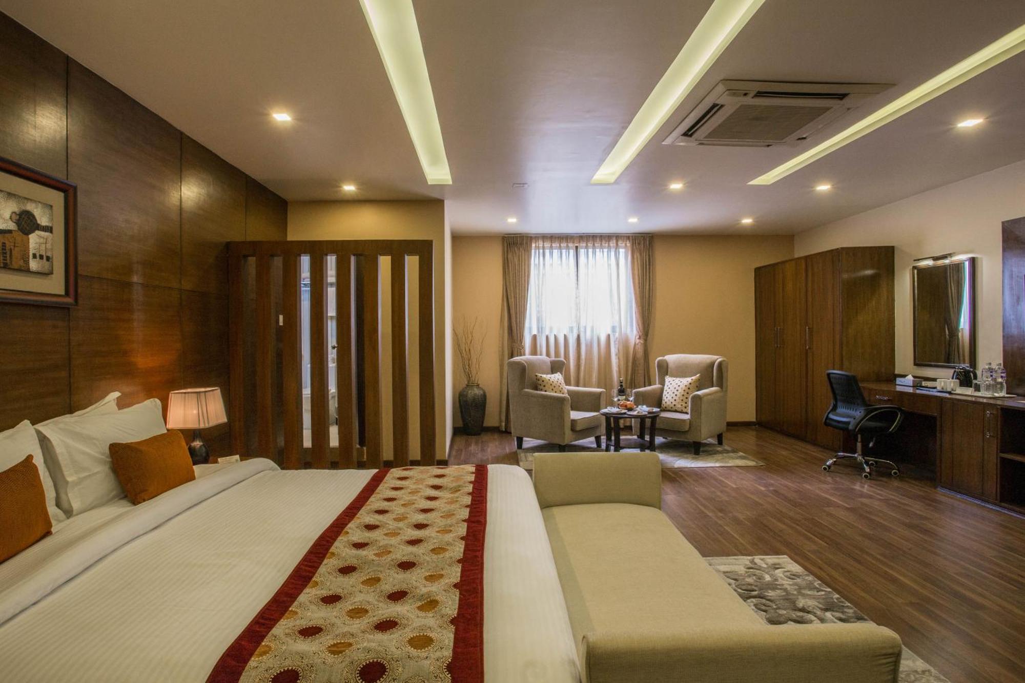 Yatri Suites And Spa Catmandu Quarto foto