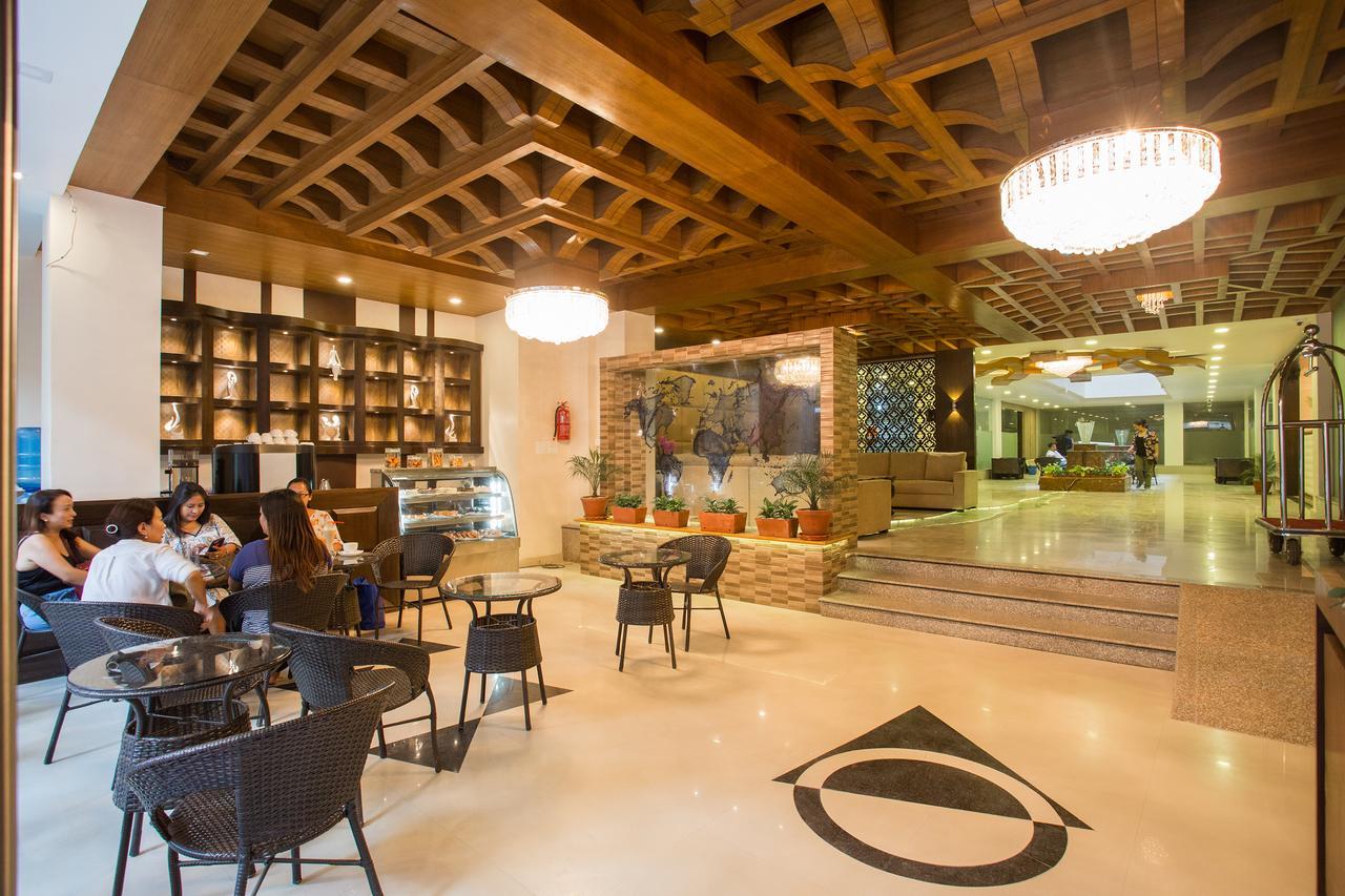 Yatri Suites And Spa Catmandu Exterior foto