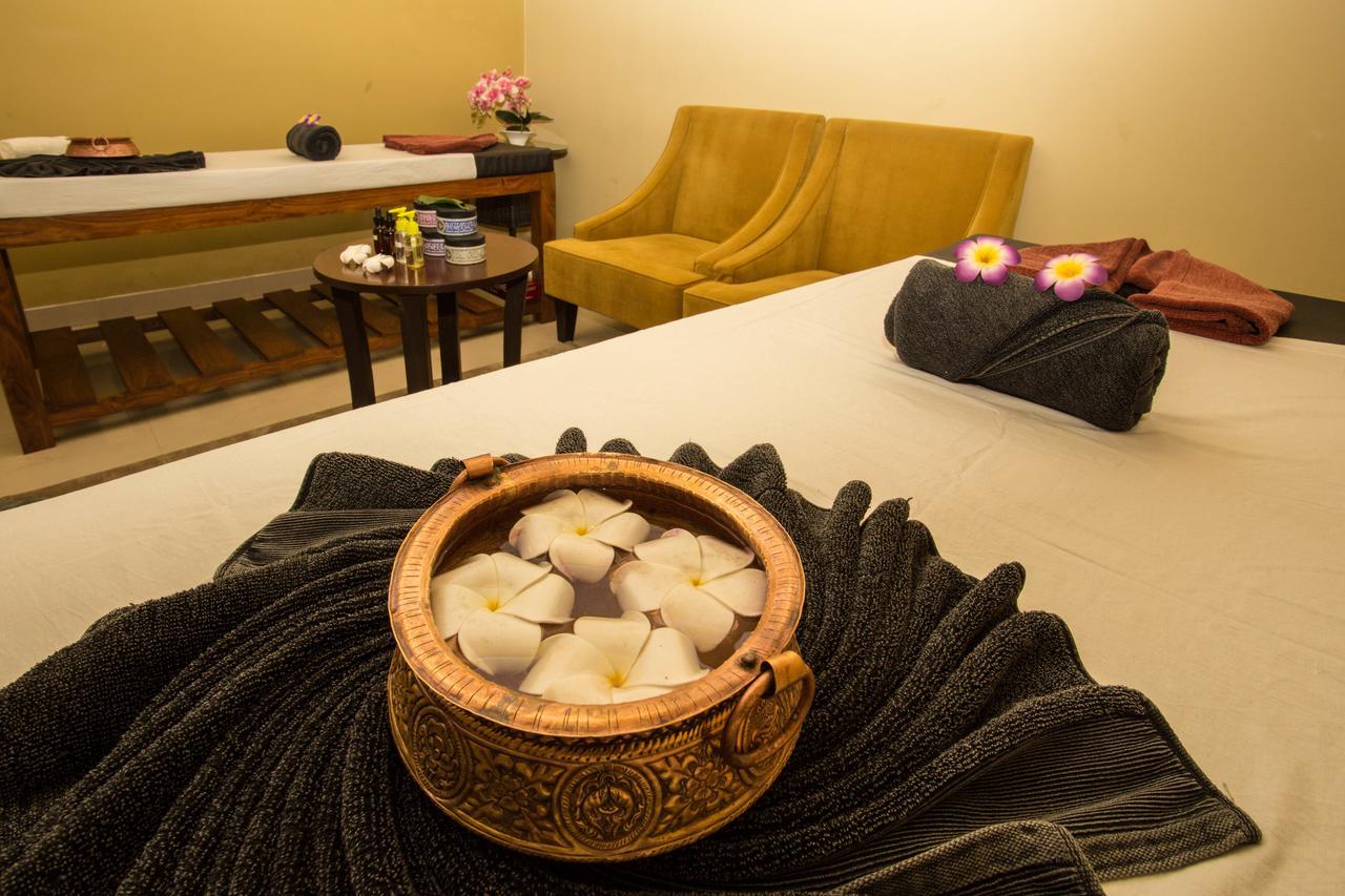 Yatri Suites And Spa Catmandu Exterior foto