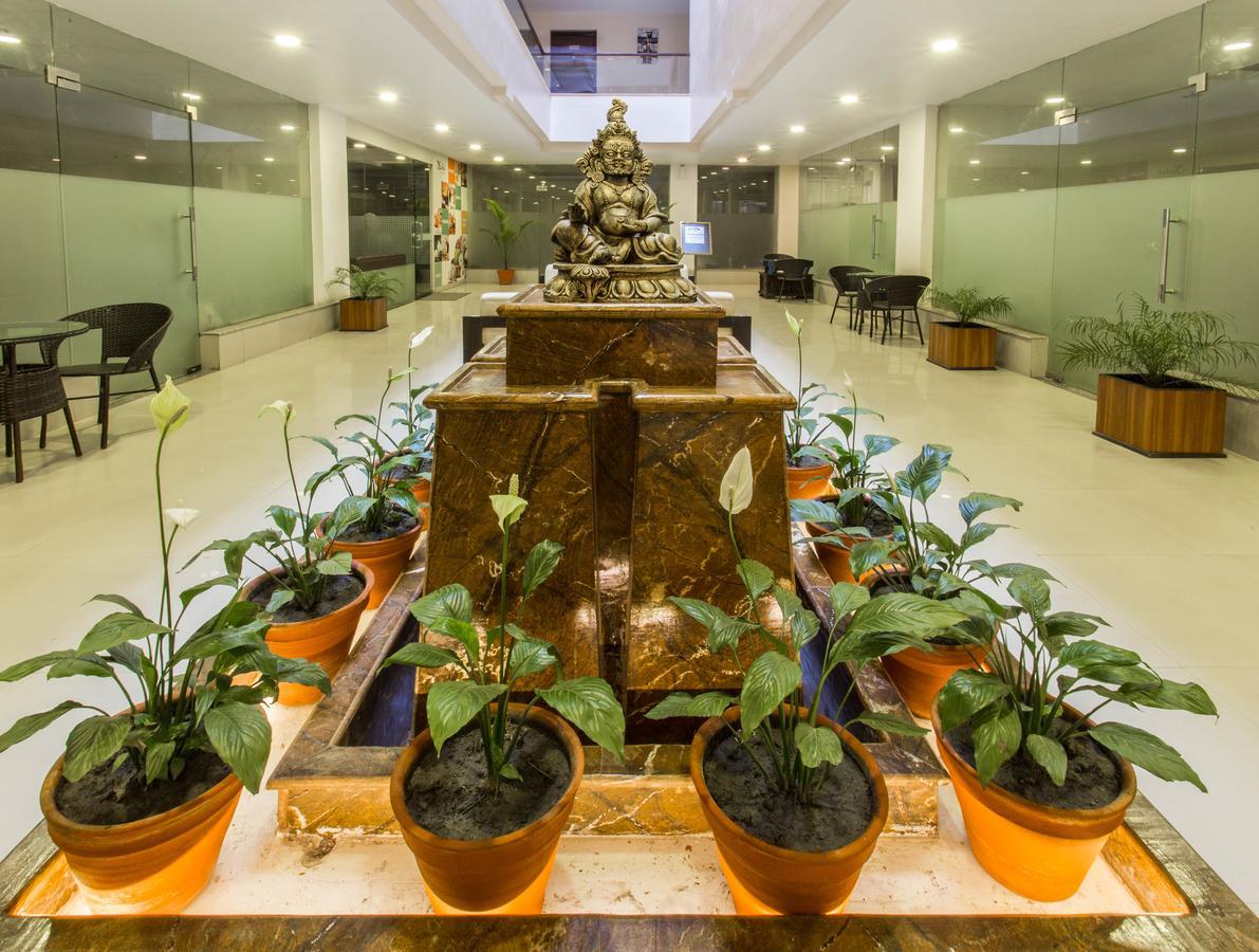 Yatri Suites And Spa Catmandu Exterior foto