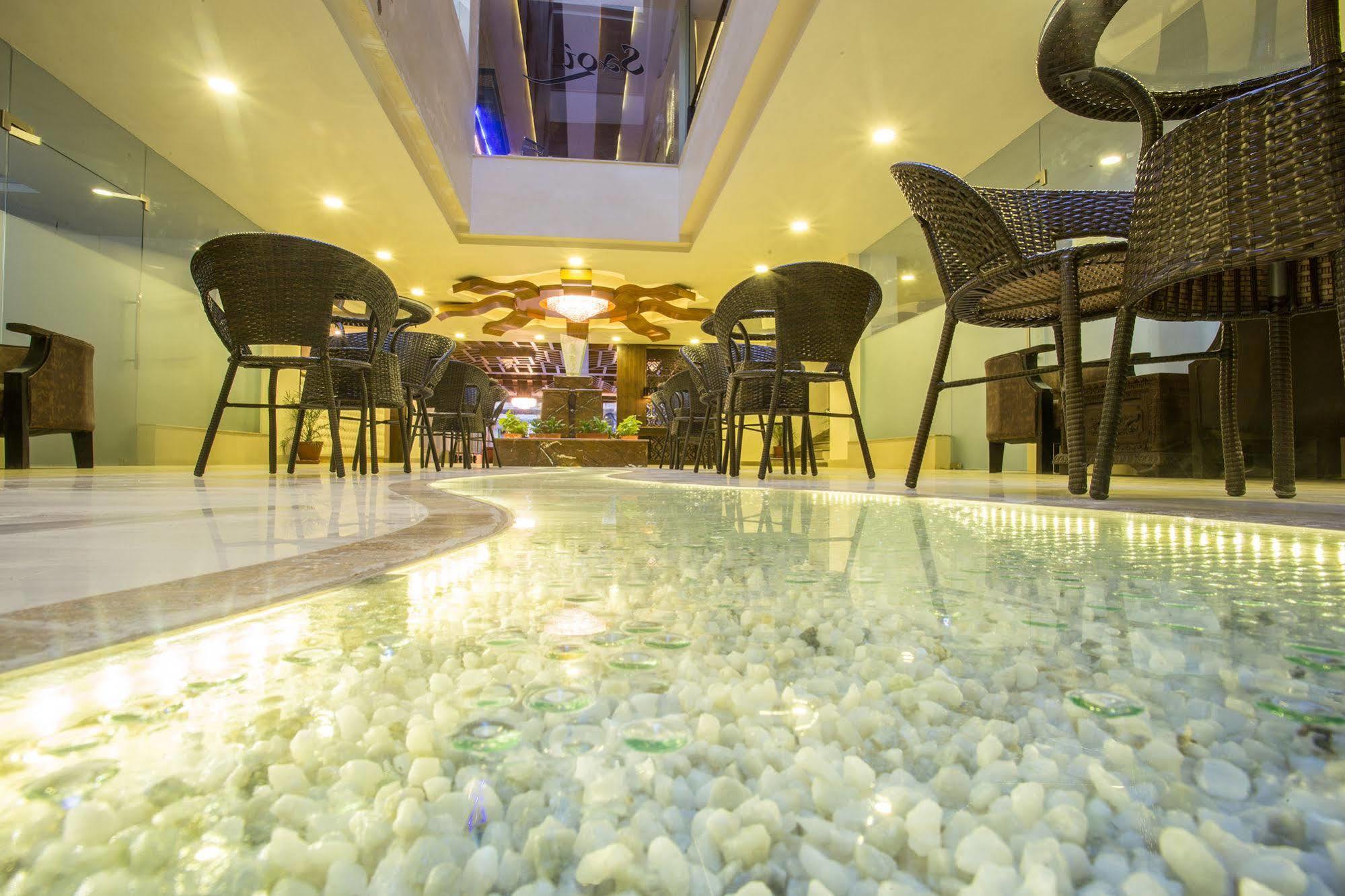 Yatri Suites And Spa Catmandu Exterior foto
